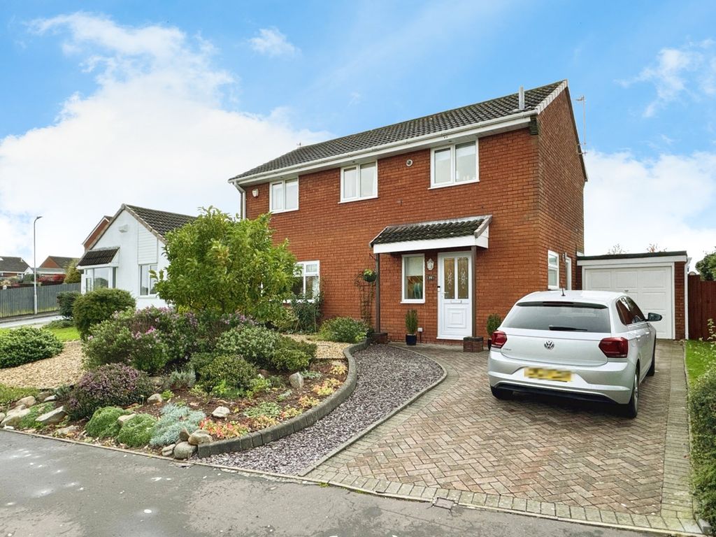 4 bed detached house for sale in Cwm-Cwddy Drive, Bassaleg, Newport NP10, £375,000