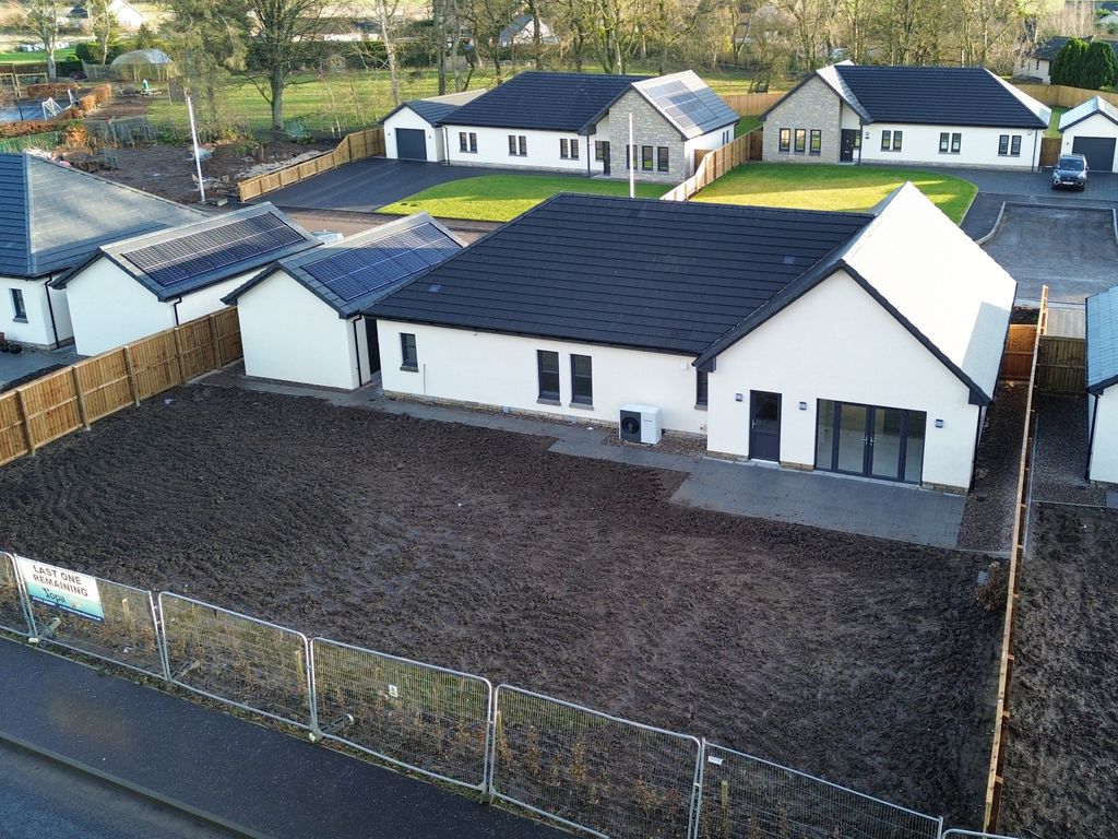 4 bed detached bungalow for sale in Rowanbank Place, Craigton Of Monikie, Dundee DD5, £450,000
