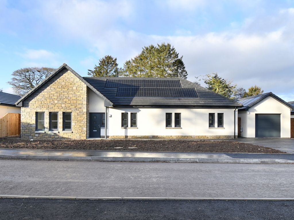 4 bed detached bungalow for sale in Rowanbank Place, Craigton Of Monikie, Dundee DD5, £450,000