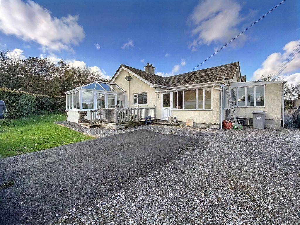3 bed bungalow for sale in Launcells, Bude EX23, £365,000