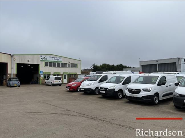 Warehouse to let in Unit 2, Vicarage Farm Road, Fengate, Peterborough PE1, £29,500 pa