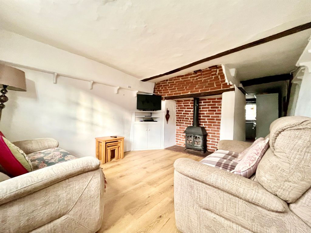 2 bed terraced house for sale in Newbiggen Street, Thaxted, Dunmow CM6, £325,000