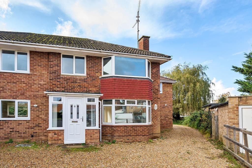 3 bed semi-detached house for sale in Duncan Road, Woodley, Reading RG5, £375,000