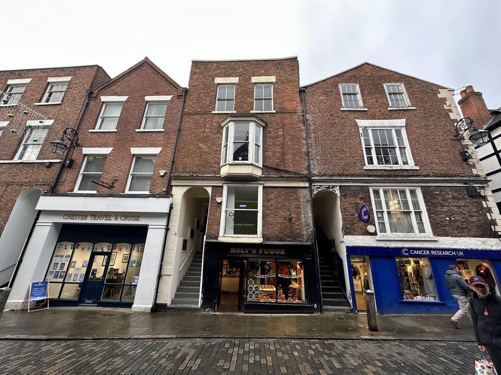 Office to let in Watergate Street, Chester CH1, £4,165 pa