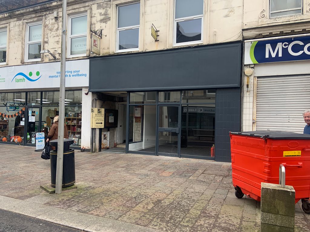 Retail premises to let in Cadzow Street, Hamilton ML3, £10,000 pa