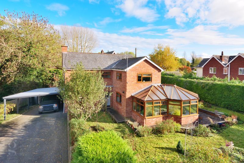 3 bed detached house for sale in Bodenham, Hereford HR1, £490,000