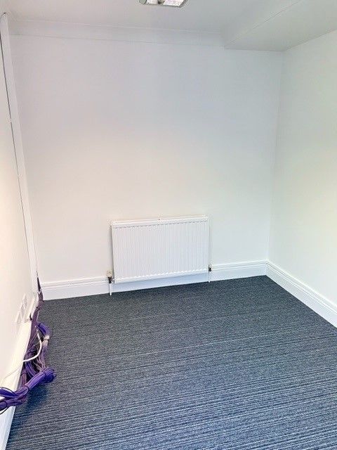 Office to let in Hillgate Place, London SW12, £24,955 pa