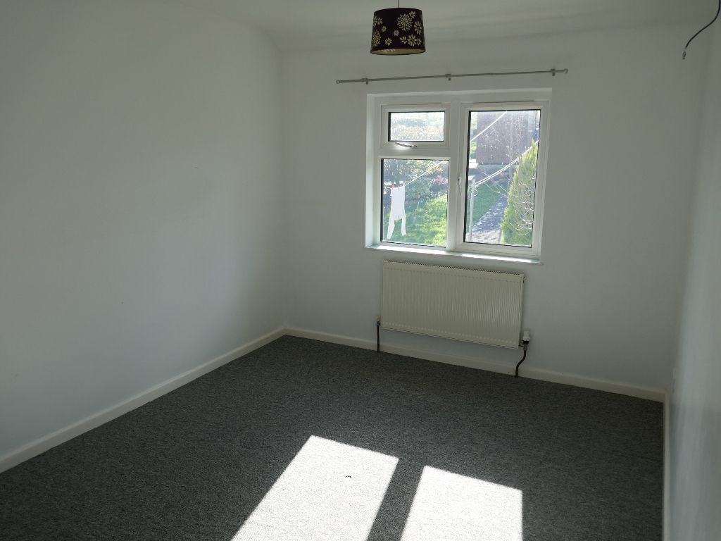2 bed terraced house to rent in Font Villas, West Coker BA22, £850 pcm