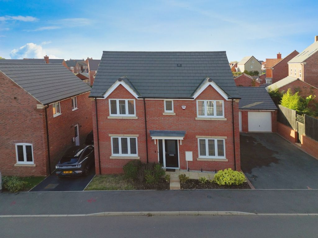 4 bed detached house for sale in Guiver Drive, Market Harborough LE16, £400,000