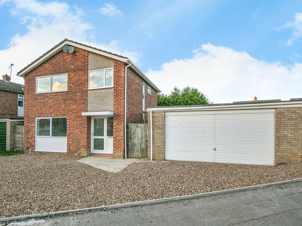 4 bed detached house for sale in Little Tufts, Capel St. Mary, Ipswich IP9, £350,000