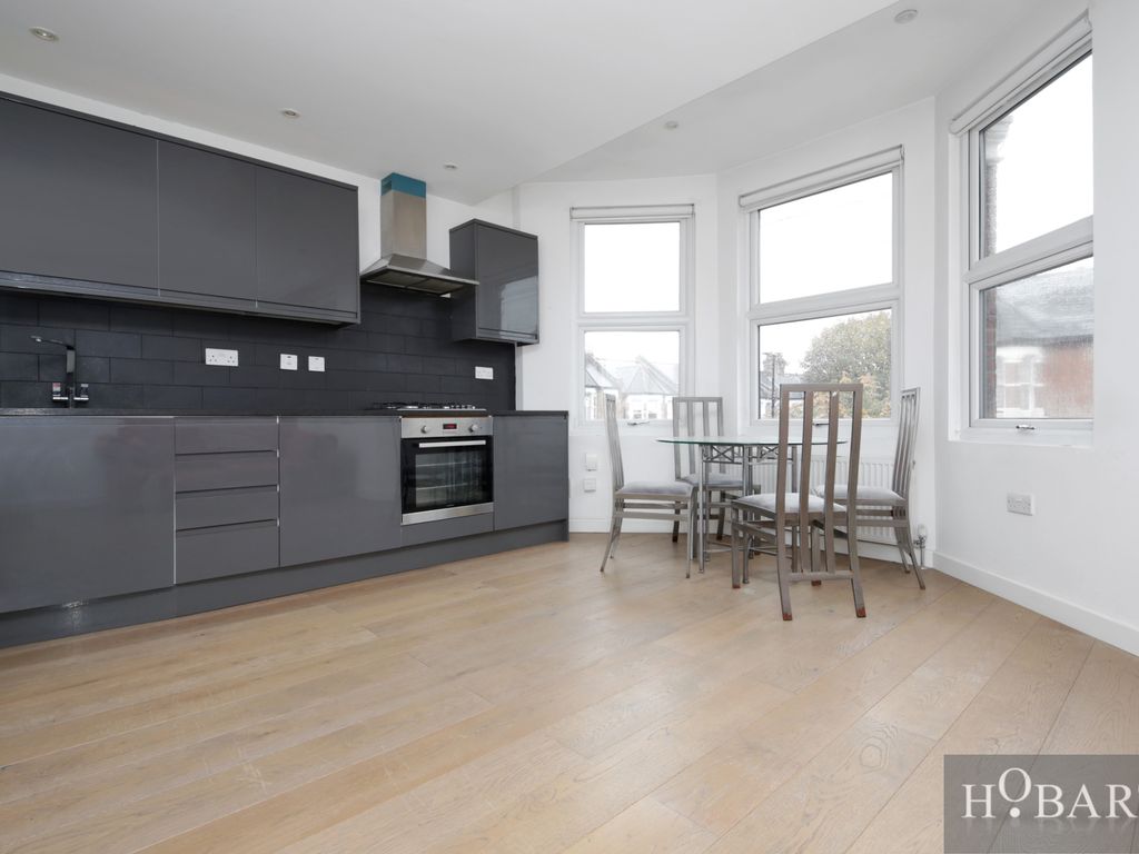 3 bed flat to rent in Chester Road, London N17, £2,300 pcm