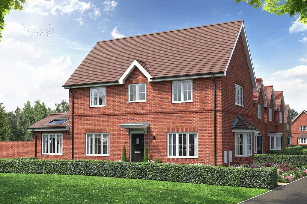 3 bed detached house for sale in Aston Clinton Road, Weston Turville, Aylesbury HP22, £529,950