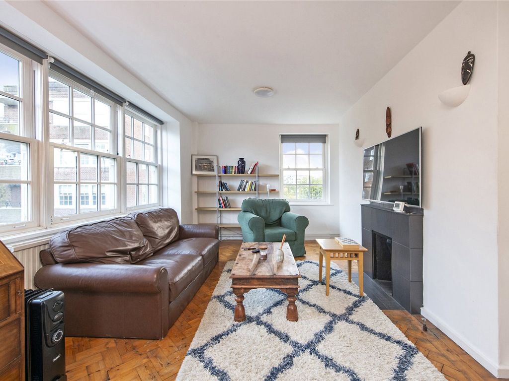 3 bed flat for sale in Wavell House, Hillcrest N6, £585,000