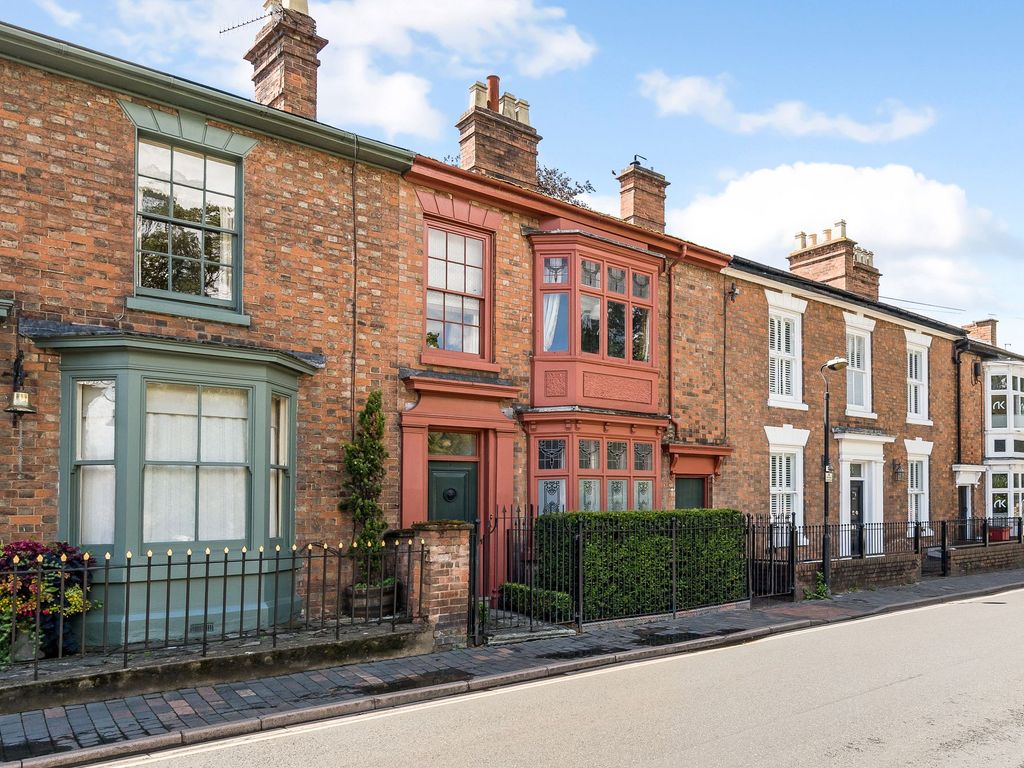4 bed terraced house for sale in Chestnut Walk, Stratford-Upon-Avon CV37, £825,000