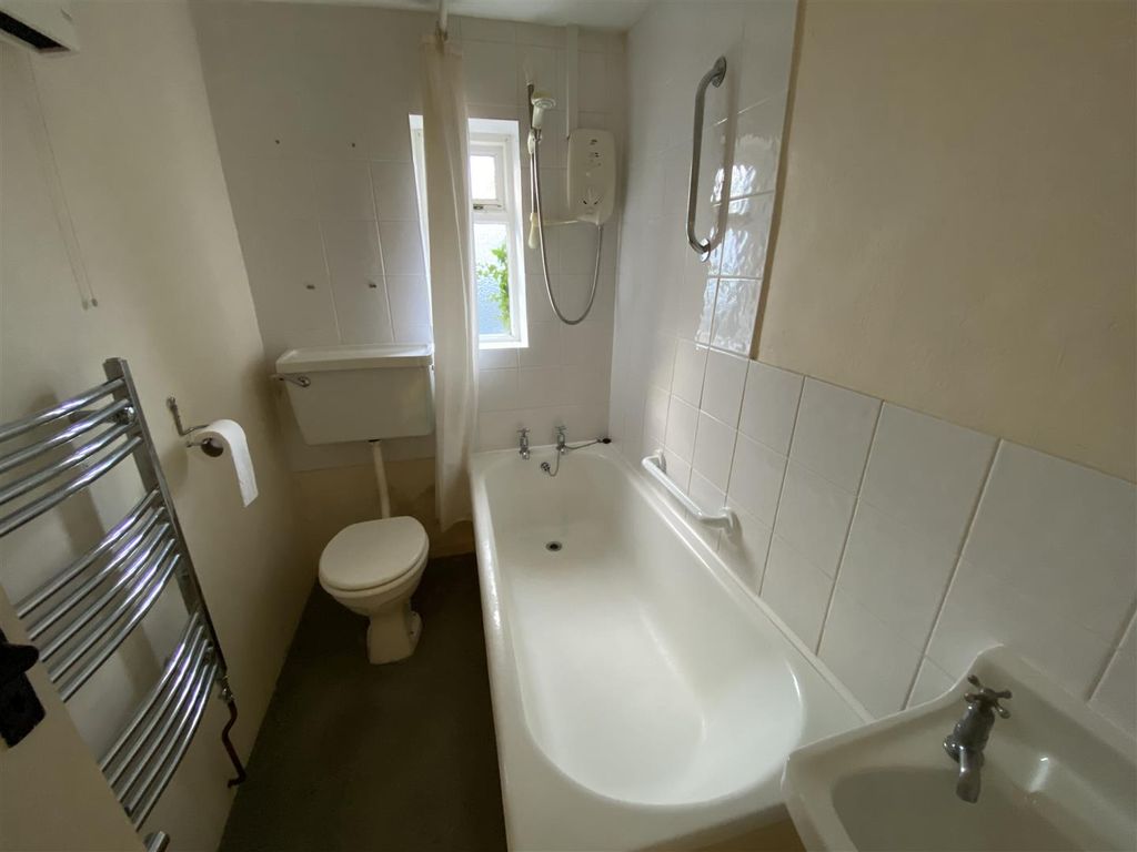3 bed end terrace house for sale in Duloe, Liskeard PL14, £195,000