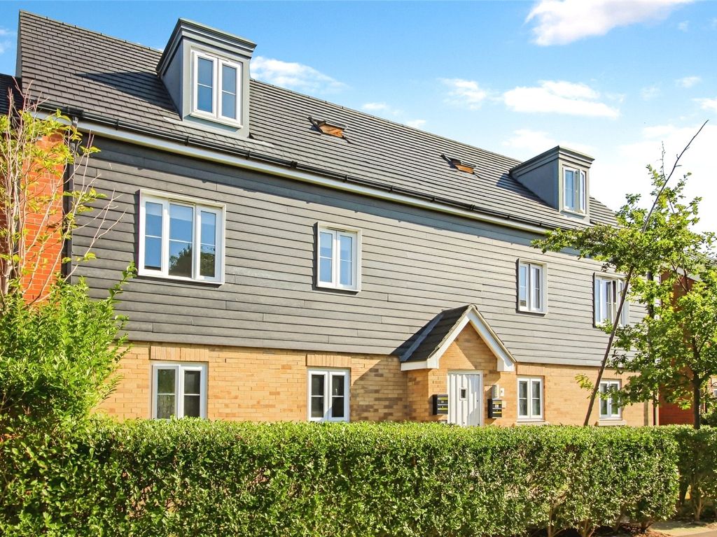 2 bed detached house for sale in Quicksilver Way, Andover, Hampshire SP11, £220,000