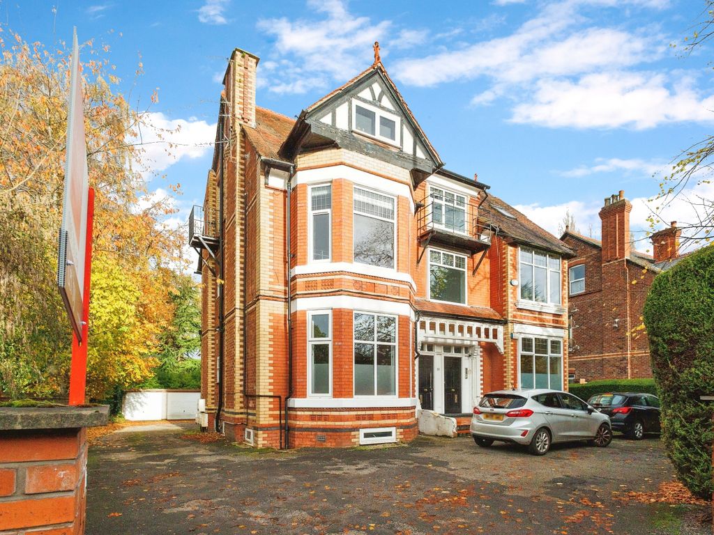 1 bed flat for sale in Barlow Moor Road, Didsbury, Manchester, Greater Manchester M20, £200,000