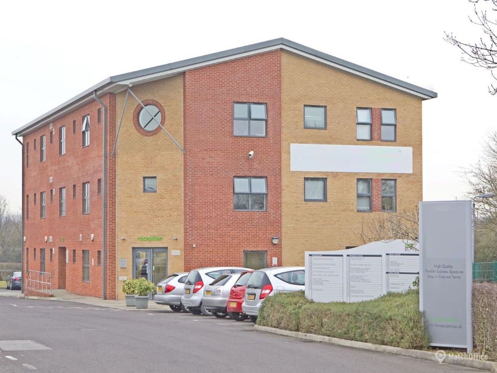 Office to let in Caxton Close, Andover SP10, £8,400 pa