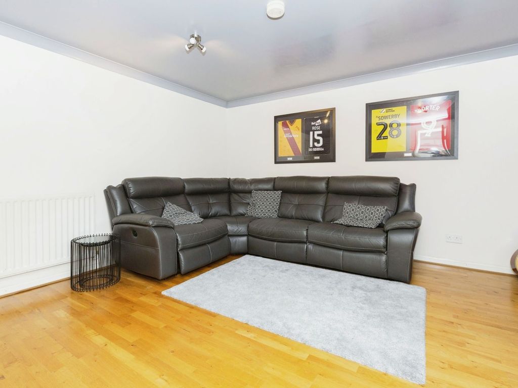 2 bed flat for sale in 14 Wesley Avenue, London E16, £369,000