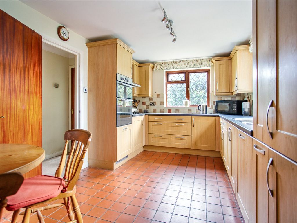 5 bed end terrace house for sale in Station Road, Horsted Keynes, Haywards Heath RH17, £800,000