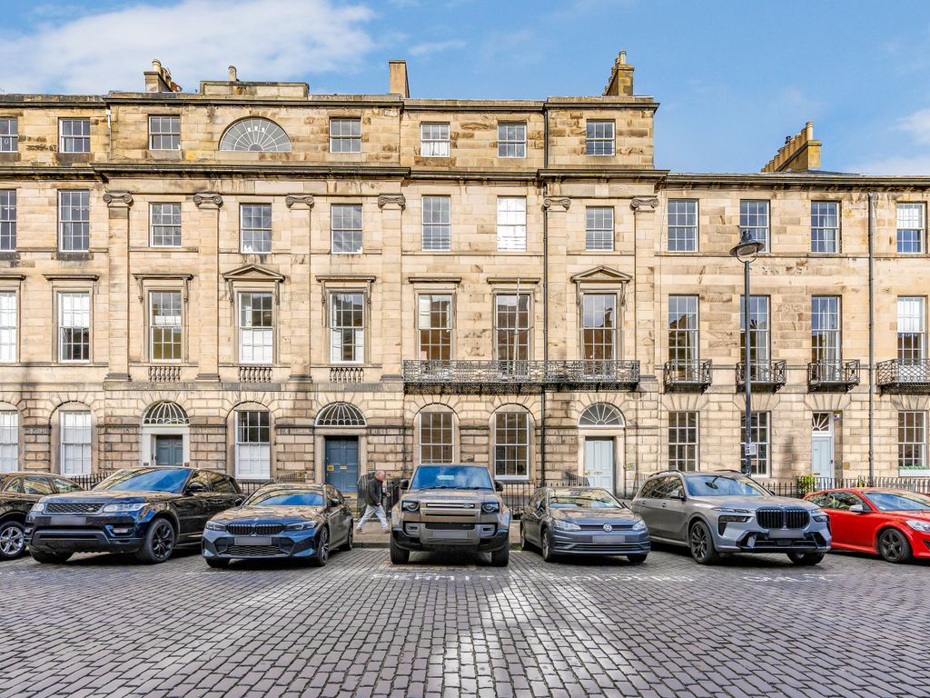 5 bed flat for sale in Great King Street, Edinburgh EH3, £935,000
