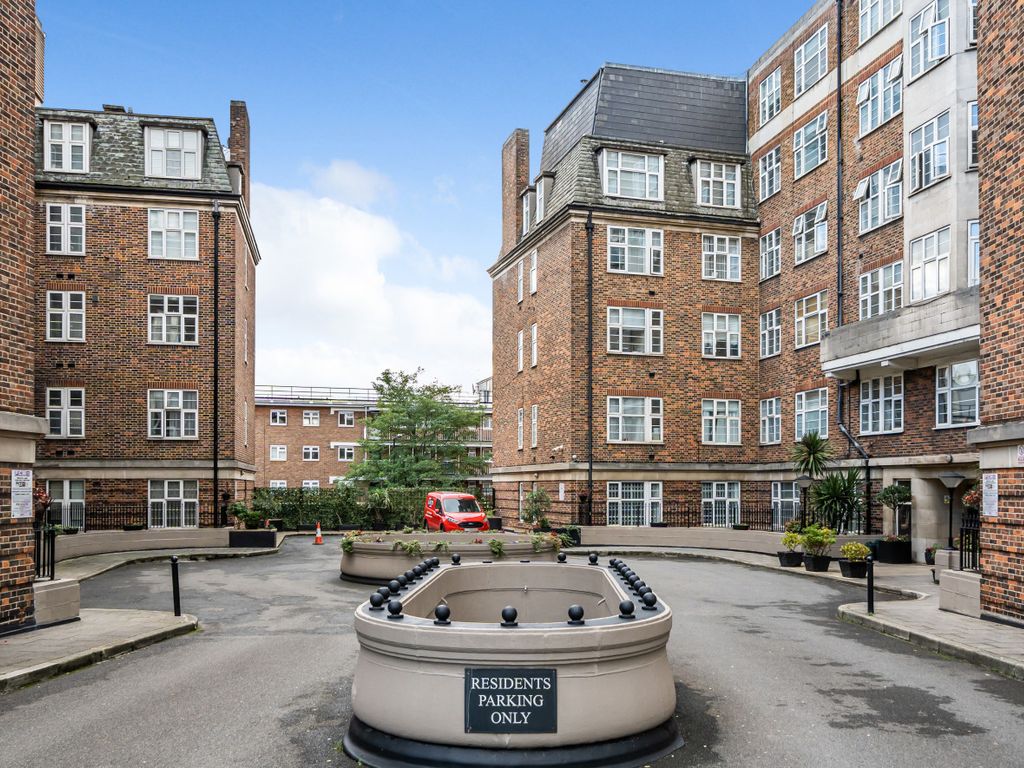 2 bed flat for sale in College Crescent, Swiss Cottage NW3, £725,000