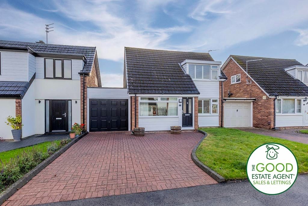 3 bed detached house for sale in Caldy Road, Handforth SK9, £425,000