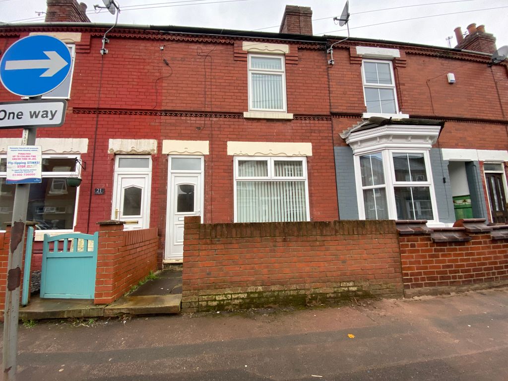 3 bed property to rent in West End Avenue, Doncaster DN5, £775 pcm