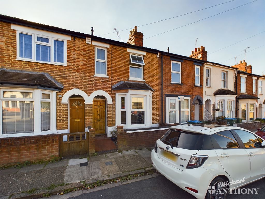 2 bed terraced house for sale in Queens Park, Aylesbury HP21, £250,000