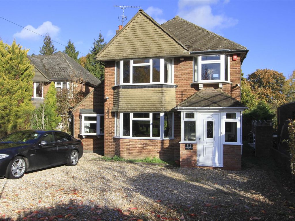 4 bed detached house for sale in Copthall Road West, Ickenham UB10, £850,000