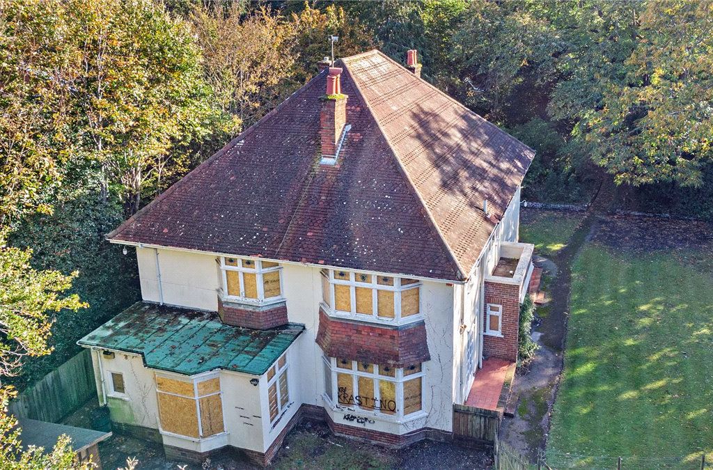 4 bed detached house for sale in Wimborne Road, Bournemouth BH2, £925,000