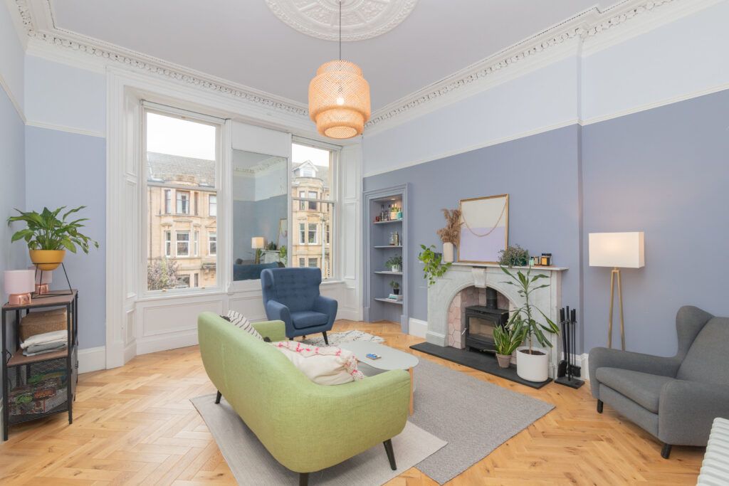 4 bed flat for sale in Broomhill Avenue, Broomhill, Glasgow G11, £365,000