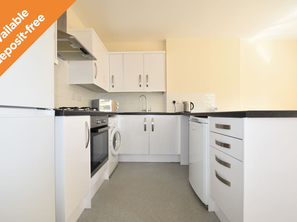 3 bed flat to rent in Kings Road, Southsea PO5, £1,500 pcm