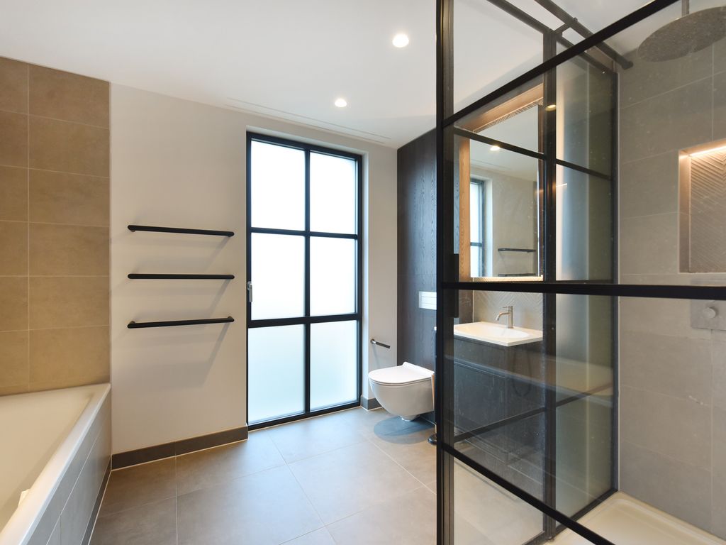 New home, 2 bed flat for sale in 101 Cleveland Street, Fitzrovia, London, Greater London W1T, £2,000,000
