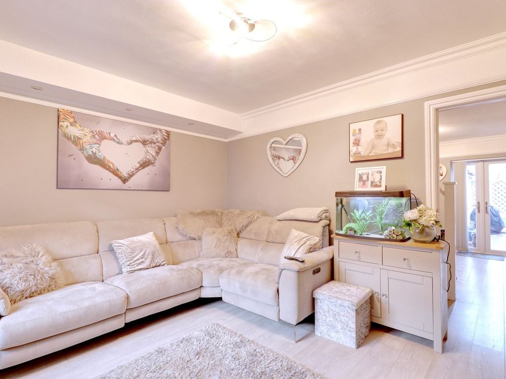 2 bed semi-detached house for sale in Cowper Road, Rainham RM13, £340,000