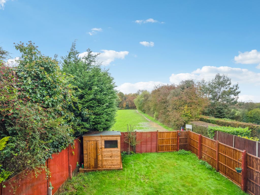 4 bed detached house for sale in Chessfield Park, Little Chalfont, Amersham HP6, £960,000