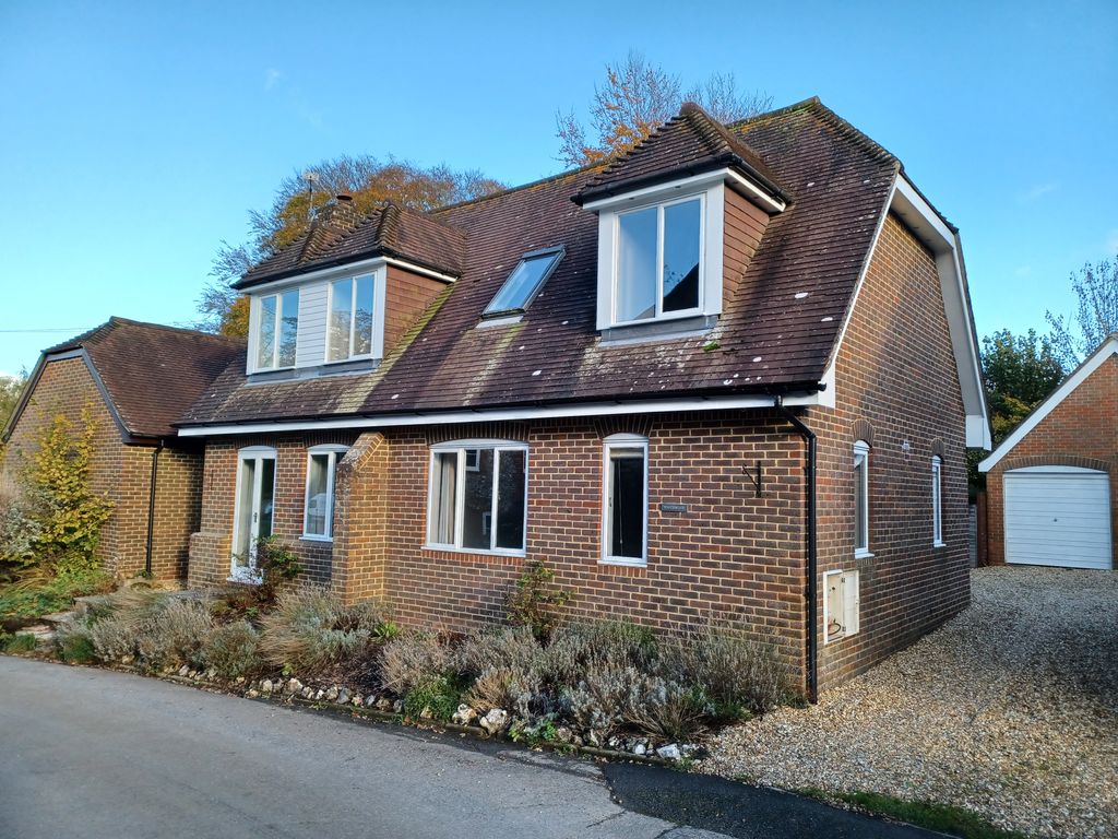 4 bed detached house to rent in Five Bells Lane, Nether Wallop, Stockbridge, Hampshire SO20, £2,000 pcm