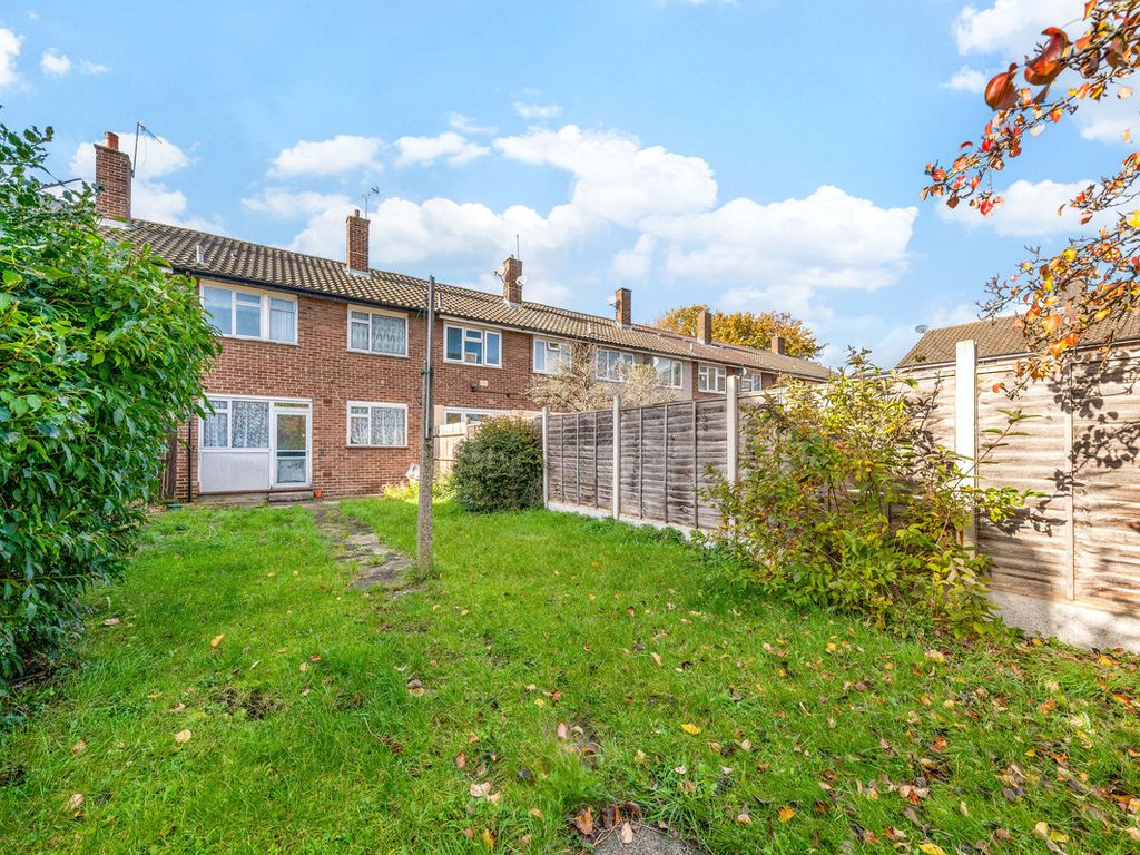 3 bed terraced house for sale in Brimpsfield Close, Abbey Wood SE2, £385,000
