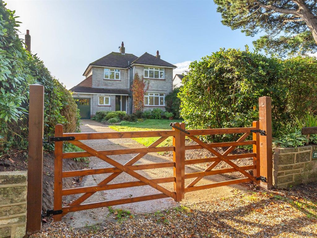 3 bed detached house for sale in Appley Road, Ryde PO33, £515,000