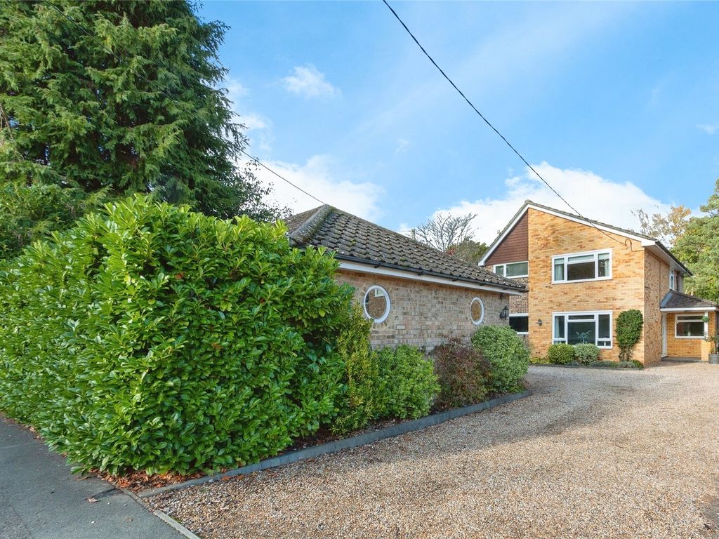 4 bed detached house for sale in Ambleside Road, Lightwater, Surrey GU18, £820,000
