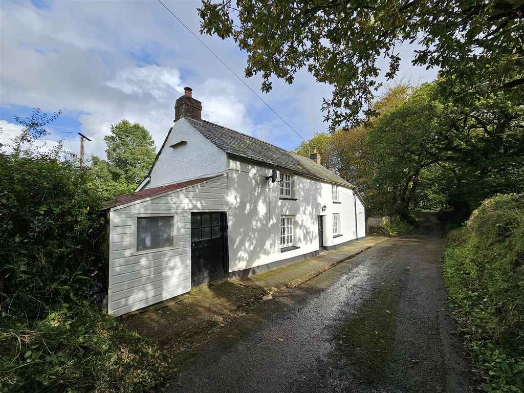 3 bed cottage for sale in Underlane, Egloskerry, Launceston PL15, £525,000