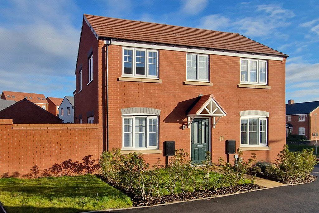 3 bed detached house to rent in John Williams Close, Priorslee, Telford, Shropshire TF2, £1,250 pcm