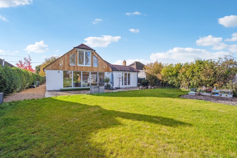 5 bed detached house for sale in Green Lane, Radnage, High Wycombe HP14, £1,000,000