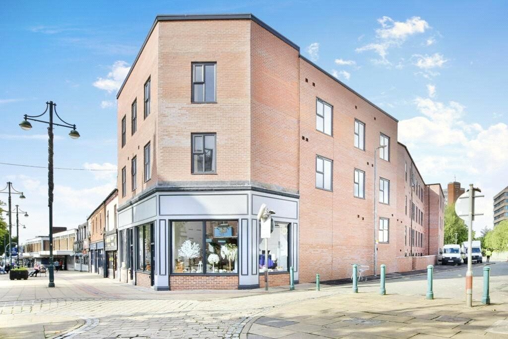2 bed flat to rent in Vestry, 6 John William Street, Eccles, Salford M30, £1,100 pcm