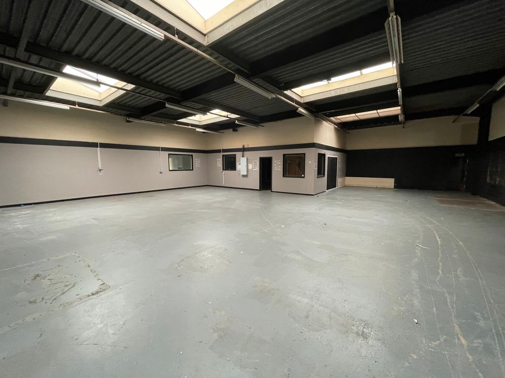 Light industrial to let in Lister Road, North West Industrial Estate, Peterlee SR8, £32,080 pa