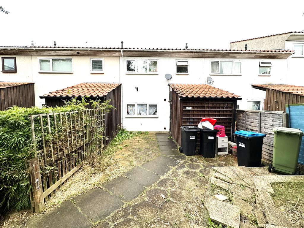 3 bed terraced house for sale in Ellisgill Court, Heelands, Milton Keynes MK13, £240,000
