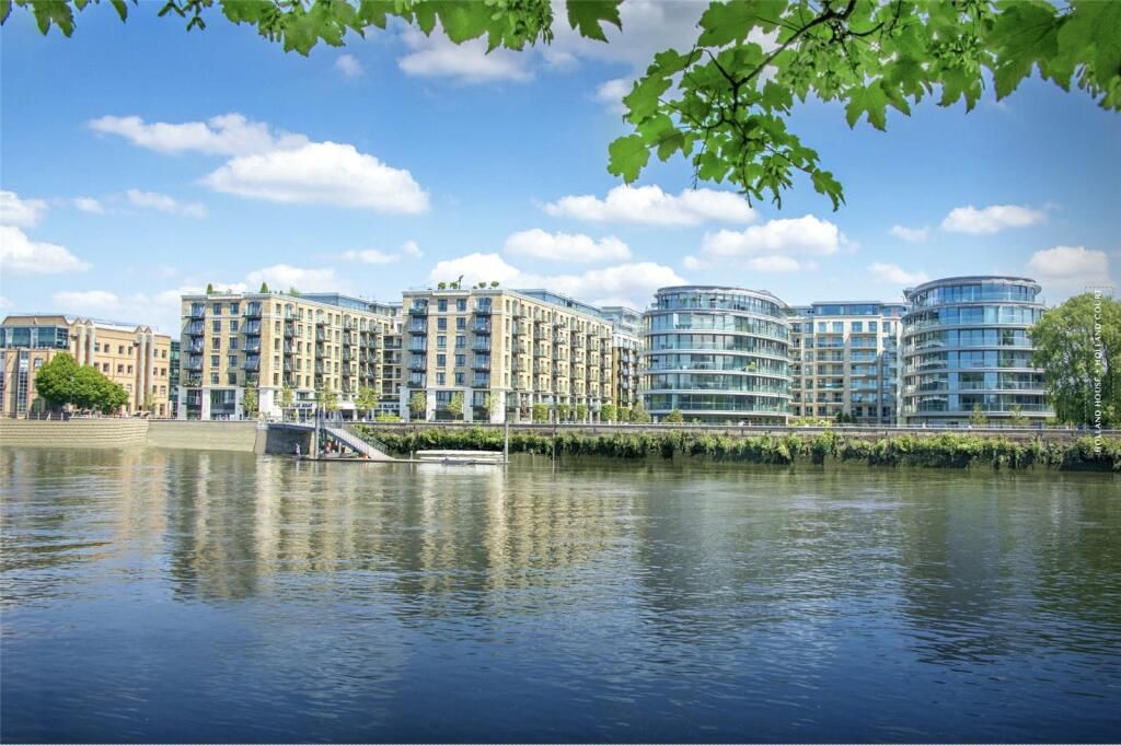 2 bed flat for sale in Parr's Way, London W6, £1,150,000