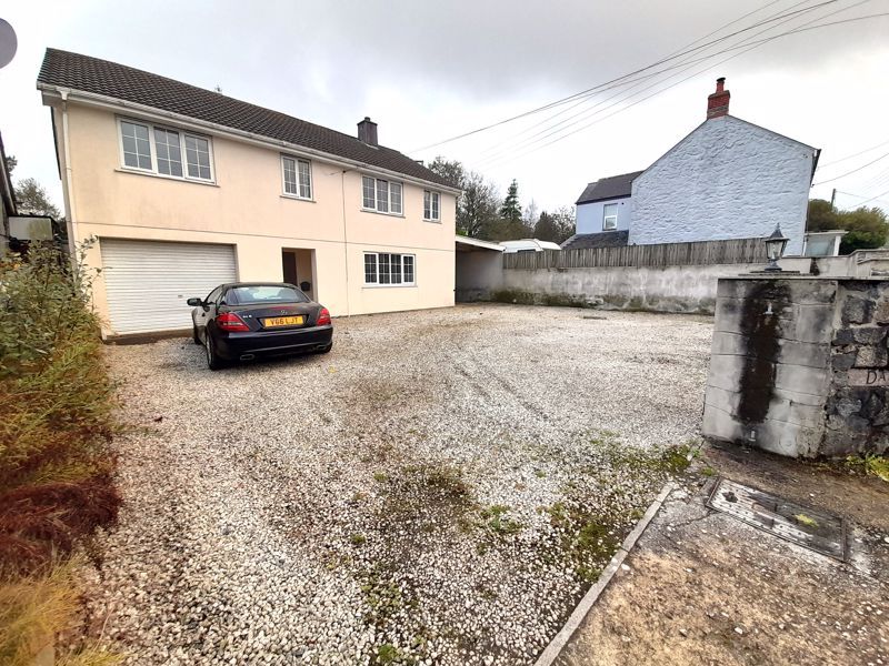 5 bed property for sale in Molinnis, Bugle, St. Austell PL26, £365,000