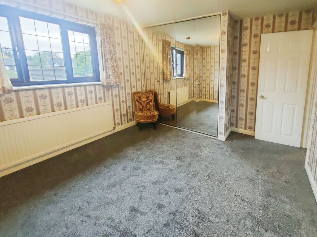 4 bed detached house for sale in Castle Hills Drive, Castle Bromwich, Birmingham B36, £425,000