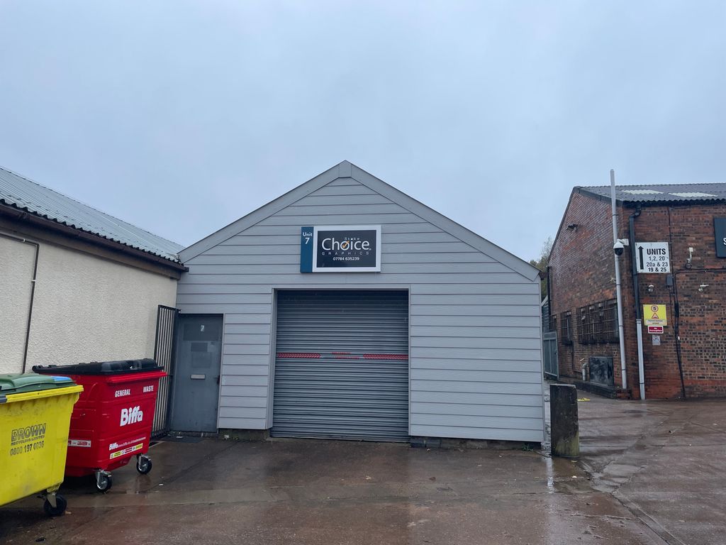 Industrial to let in Unit 7, Whieldon Industrial Estate, Stoke-On-Trent ST4, £6,600 pa